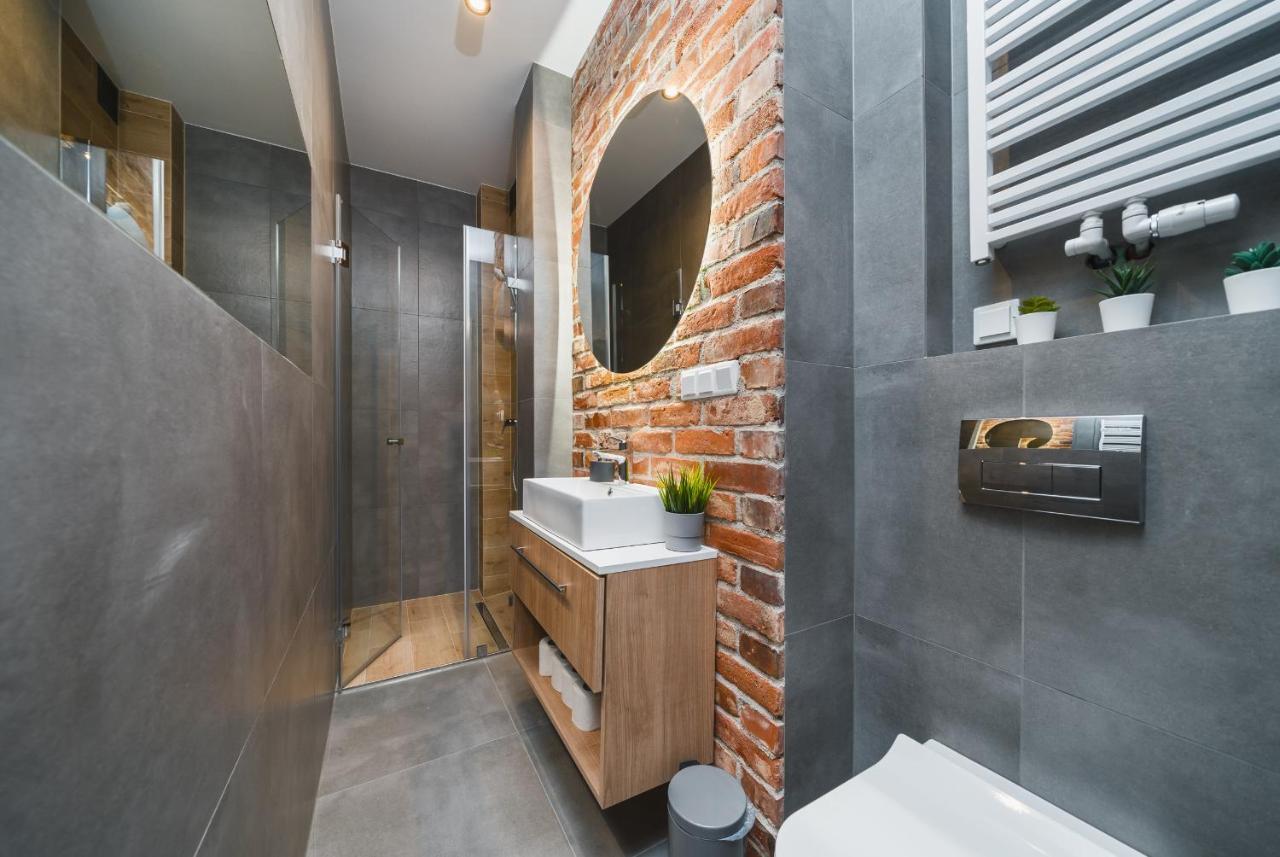 Saint Florian'S Suites - Old Town Luxury Apartments - By Upstairs Kraków Exteriör bild