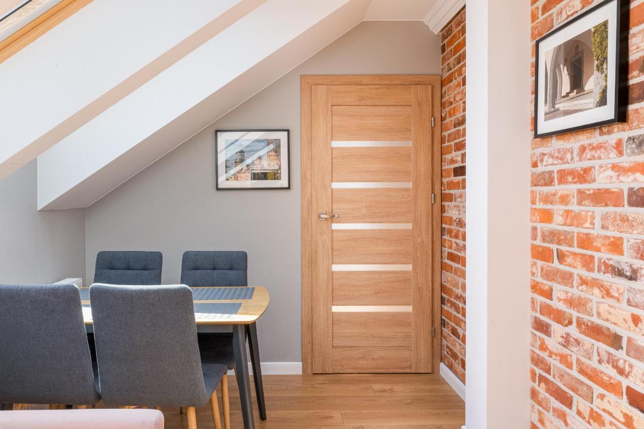 Saint Florian'S Suites - Old Town Luxury Apartments - By Upstairs Kraków Exteriör bild