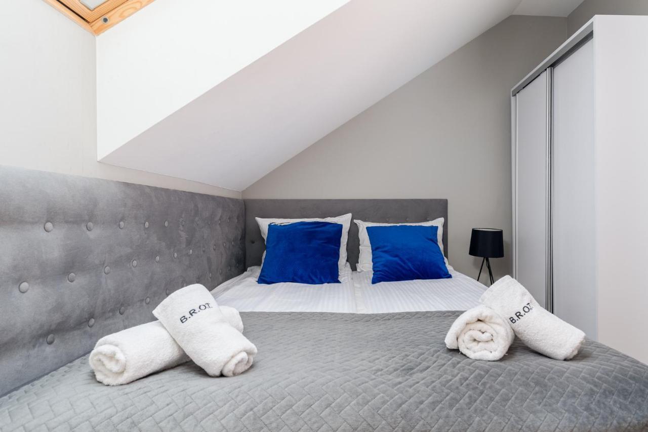 Saint Florian'S Suites - Old Town Luxury Apartments - By Upstairs Kraków Exteriör bild