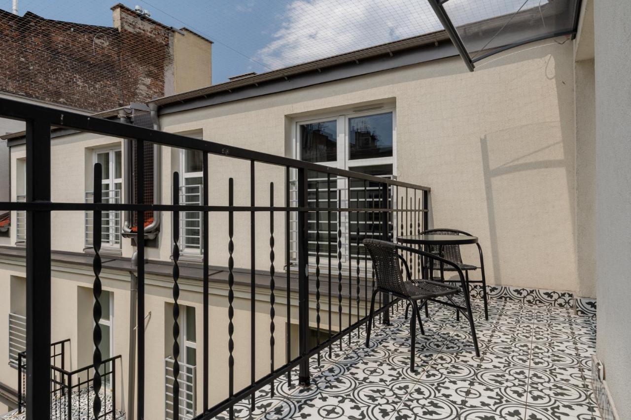 Saint Florian'S Suites - Old Town Luxury Apartments - By Upstairs Kraków Exteriör bild