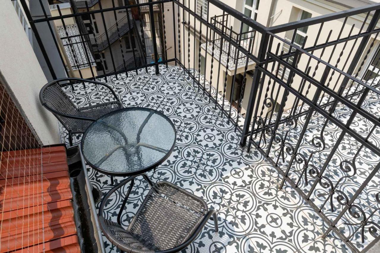 Saint Florian'S Suites - Old Town Luxury Apartments - By Upstairs Kraków Exteriör bild