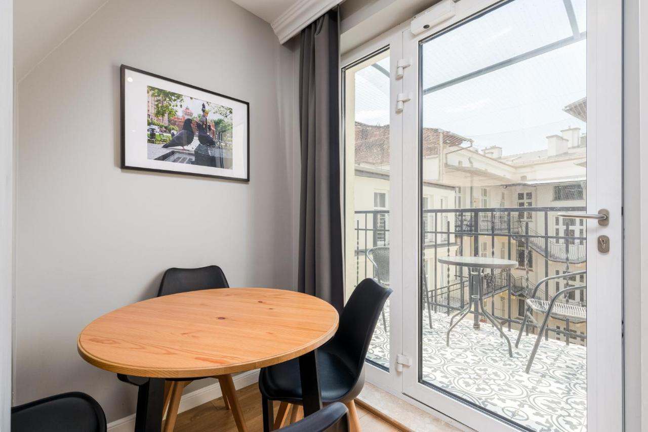 Saint Florian'S Suites - Old Town Luxury Apartments - By Upstairs Kraków Exteriör bild