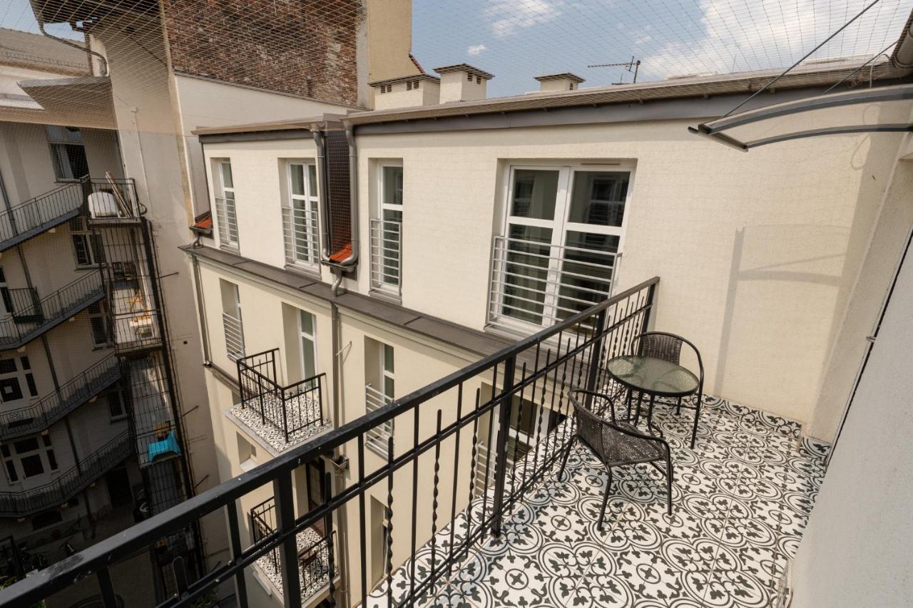 Saint Florian'S Suites - Old Town Luxury Apartments - By Upstairs Kraków Exteriör bild
