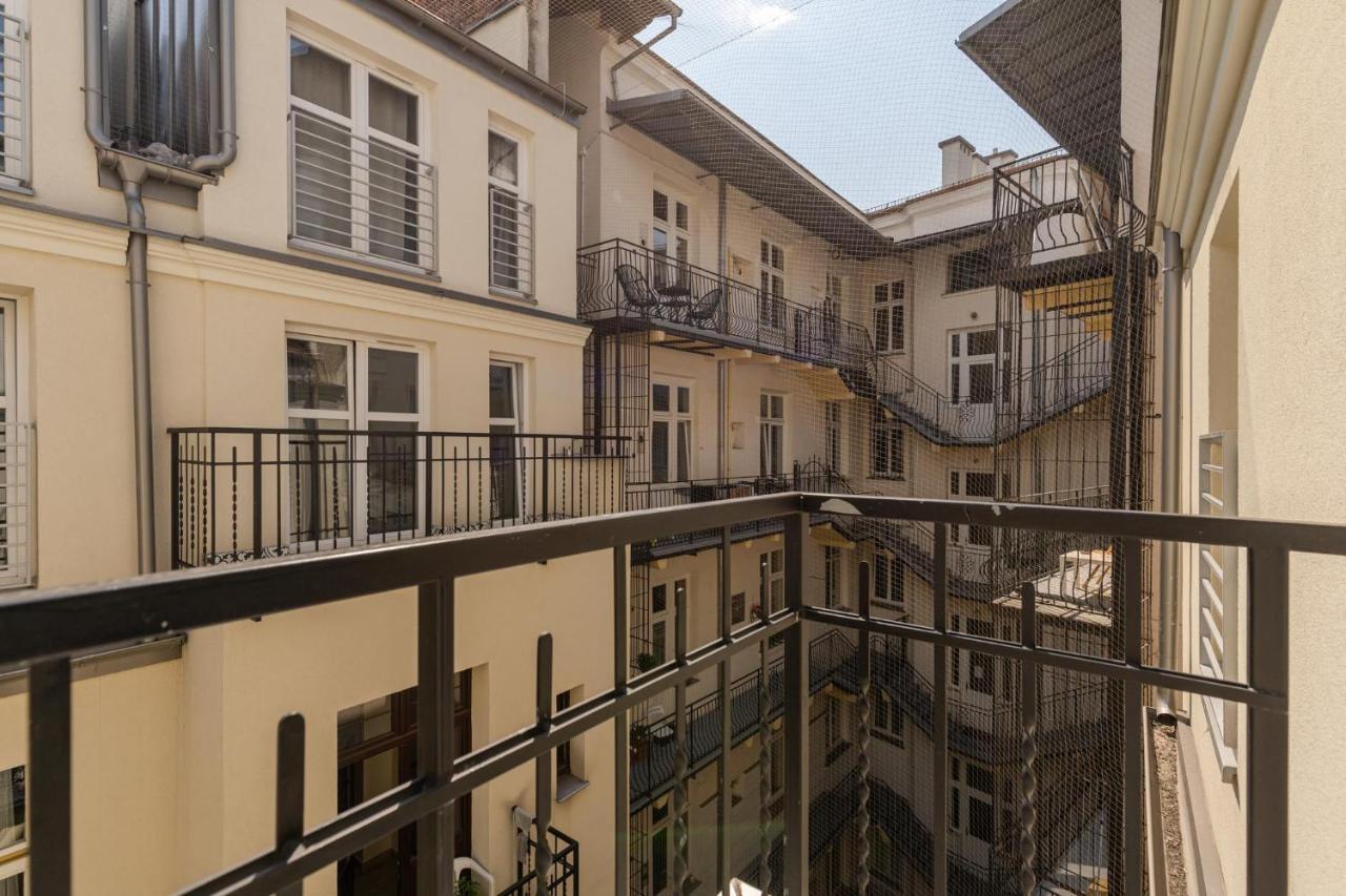 Saint Florian'S Suites - Old Town Luxury Apartments - By Upstairs Kraków Exteriör bild